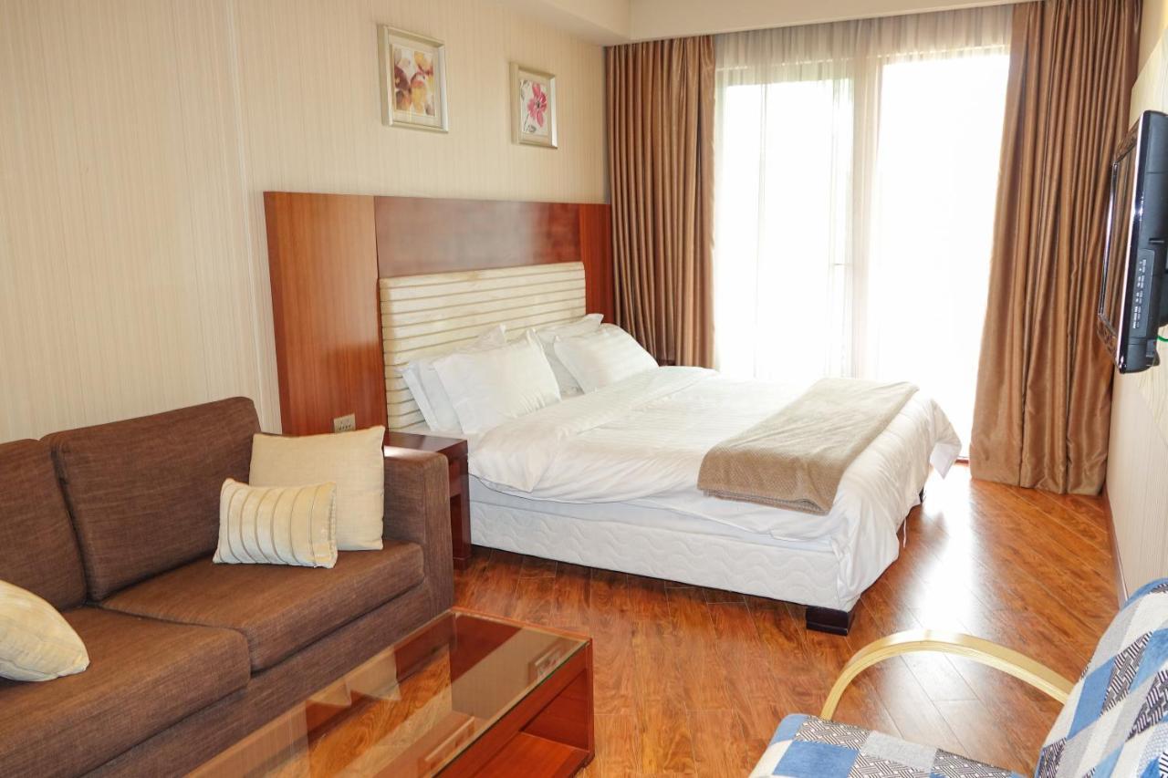 Luxury Dreamland Oasis Apartments ชากวี ภายนอก รูปภาพ
